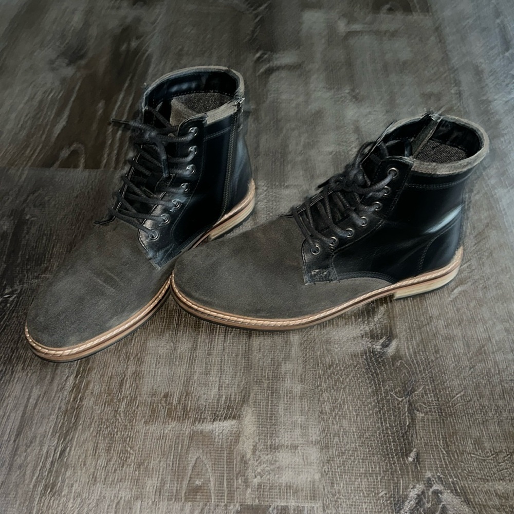 Men’s Crevo Leather/Suede Boot - Size 9